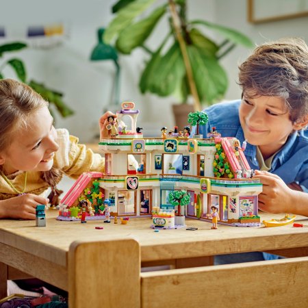 42604 LEGO® Friends Heartlake’i Linna Kaubanduskeskus 