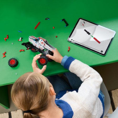 42200 LEGO® Technic Tagasitõmmatav Monster Jam™ ThunderROARus™ 