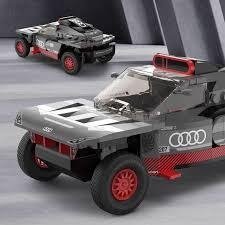RASTAR 1:30 kokkupandav auto mudel Audi RS Q e-tron, 10120 