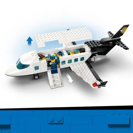 60502 LEGO® AIRPORT WITH AIRPLANE 