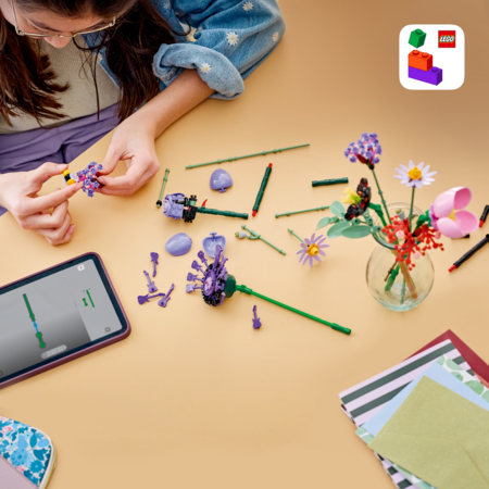 11507 LEGO® Botanicals ja LEGO® Editions: Olivia Rodrigo lillekimp 
