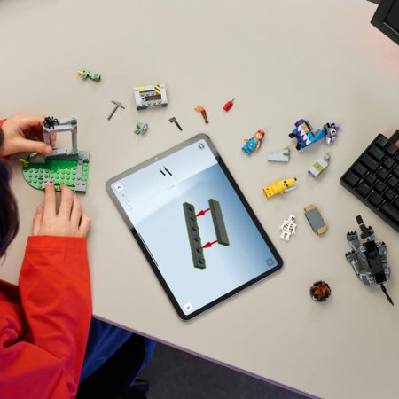 77075 LEGO® Fortnite Peely ja Sparkplugi laager 