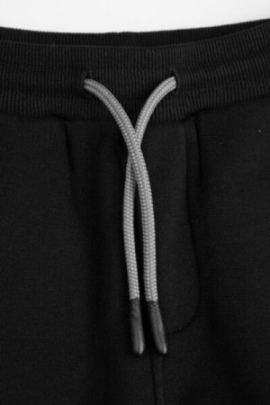 COCCODRILLO joggers WORLD OF PIXEL BOY KIDS, mustad, ZC4120201WBK-021-122, 122 cm 
