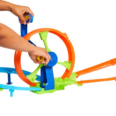 HOT WHEELS kiirendusega võistlusrada, JBX65 