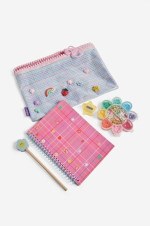 NEXT pliiatsiümbris koos kirjatarvikutega, AJ0696